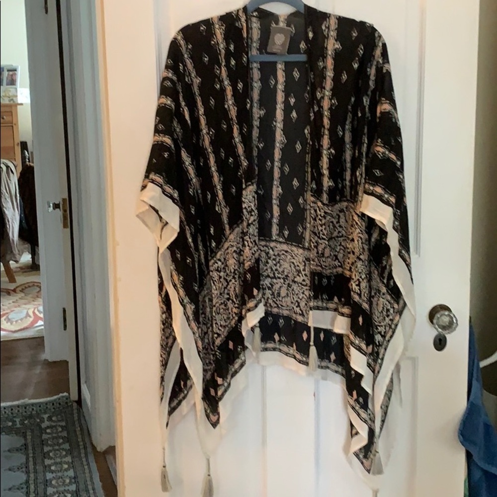 Black print wrap